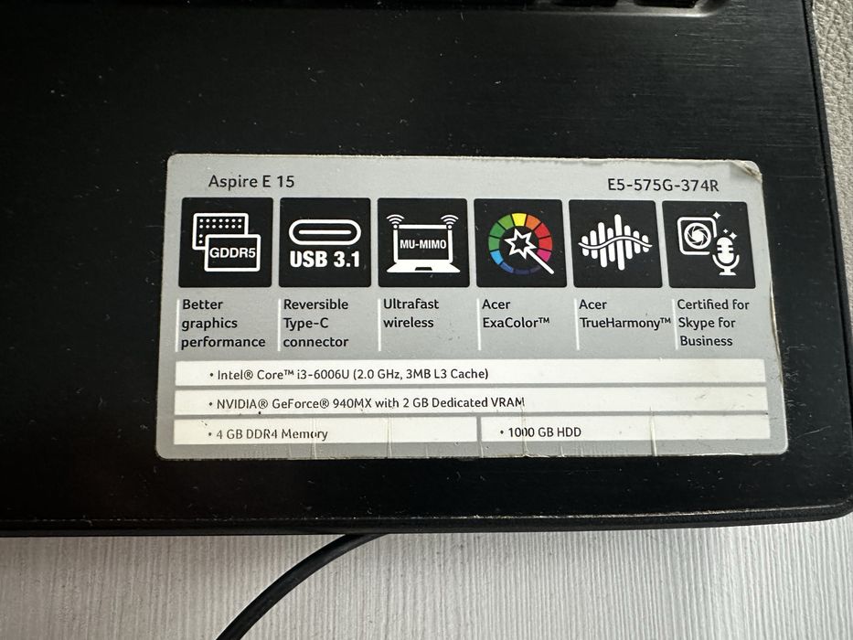 Laptop Acer aspire E5-575 i3/8gb