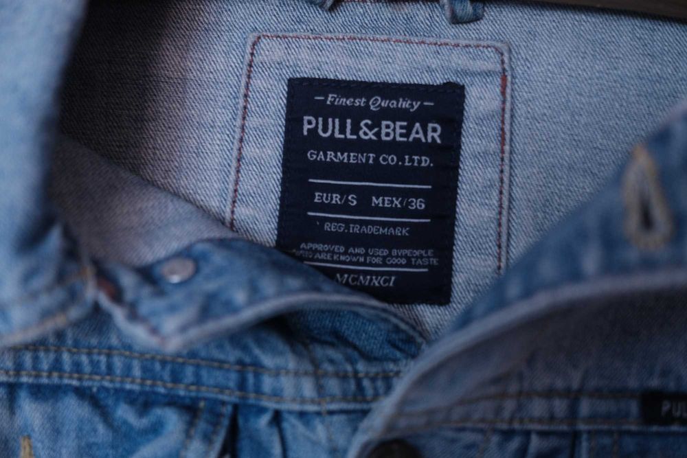 Джинсова куртка PULL&BEAR розмір S