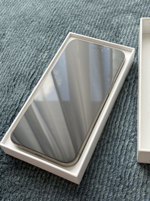 Iphone 15 Pro Max офіційний 92% акб