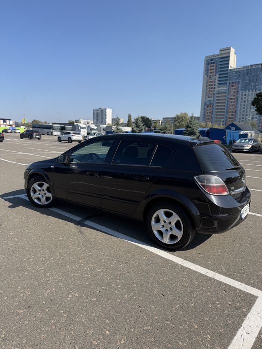 Продается  Opel Astra H 2007 года