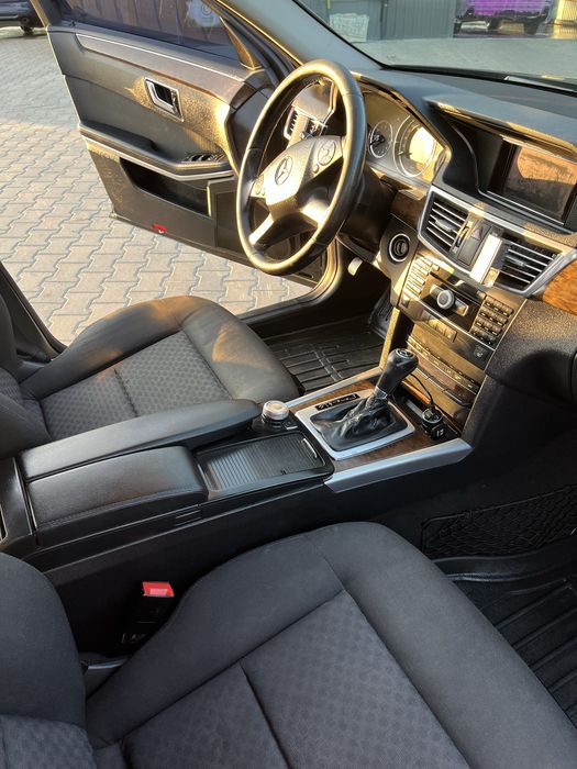 Mercedes-benz w212 e250  2.2d