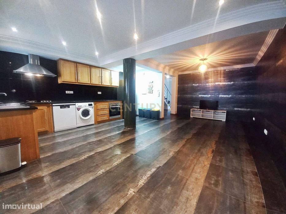 Excelente Moradia T3 na Freguesia de São Pedro – Ponta Delgada