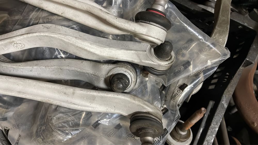 Рычаги тяги Ауди А4,5,6,7,8 Фольцваген В5,6,7,8 Audi Volkswagen Skoda