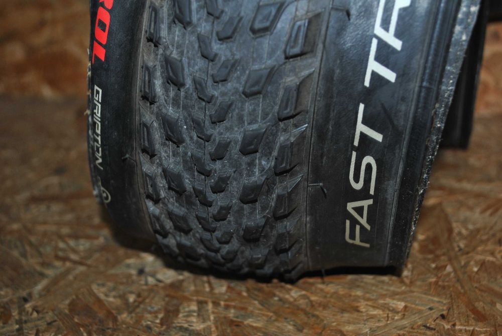 Opona MTB XC Specialized Fast Trak Control 29x2,3" tubeless