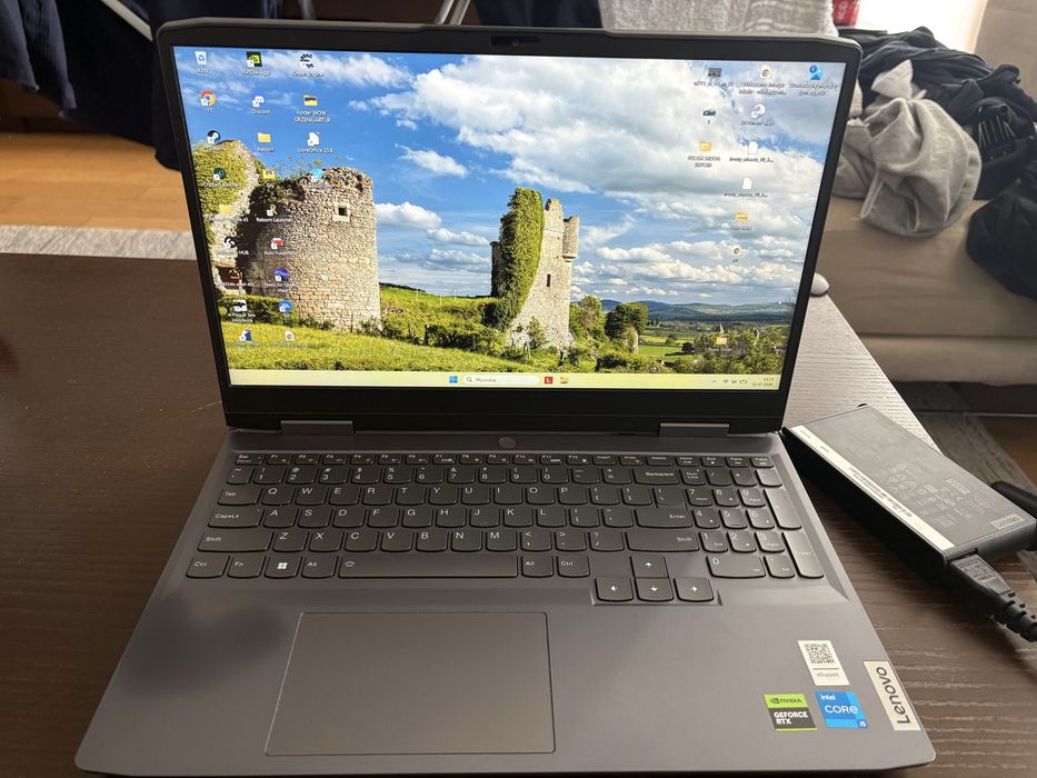 Laptop gamingowy LOQ Lenovo