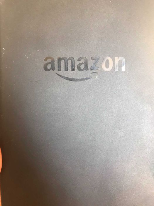 планшет AMAZON G090 MJ05 7296 0D9C С прорезиненным чехлом.