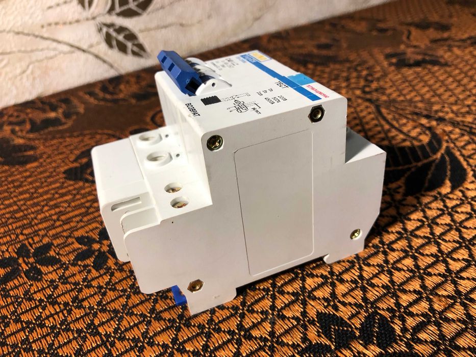 Дифференциальный автомат Аско Укрем 2p 40А 30 тип С