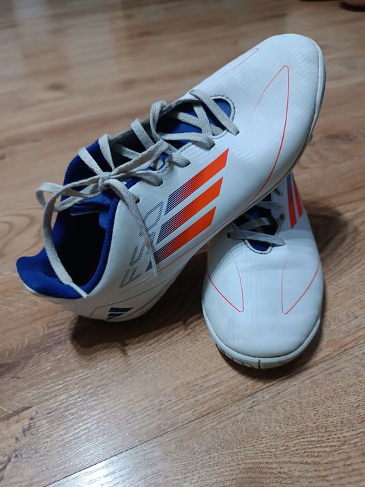 Buty Adidas halówki 38 rozm.