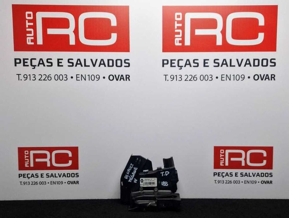 Fechadura / Fecho Porta Trás Direito 825025227R - RENAULT MEGANE IV Hatchback