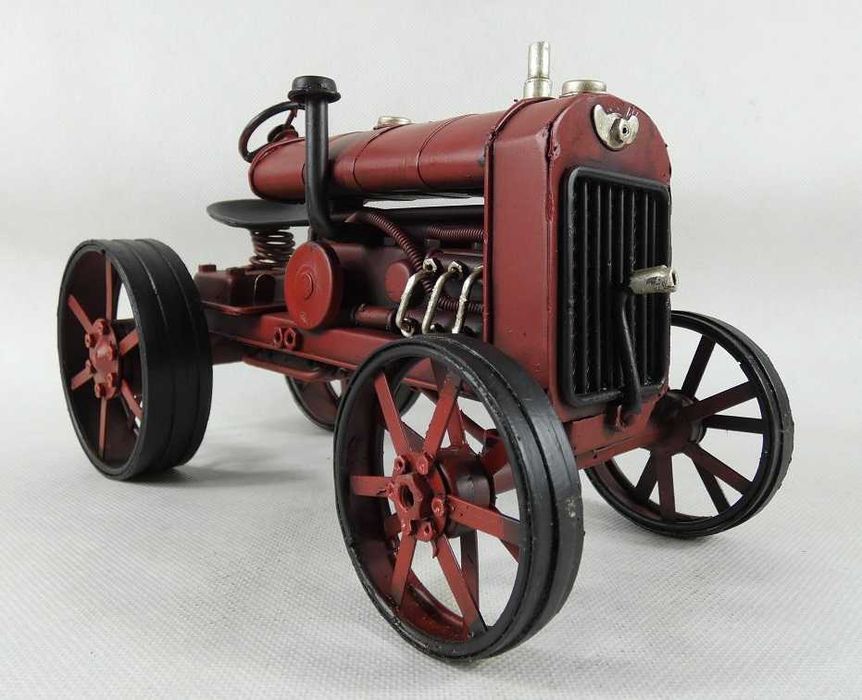 Metalowy czerwony traktor pojazd ciągnik RETRO 26,5cm