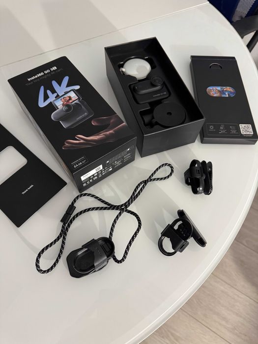 Insta 360 Go 3S 4K Standard Bundle 64GB Black + додаткові кріплення