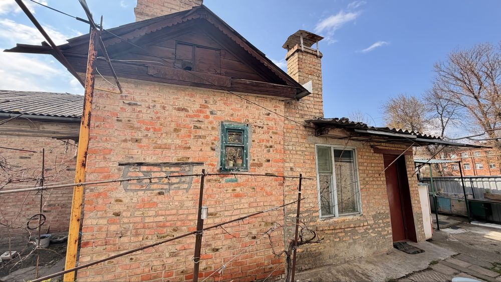 РОЗСТРОЧКА СЕРТИФІКАТ. Частина будинку, вул Бульварна, біля Міської Ради, будинок в м. Олександрія