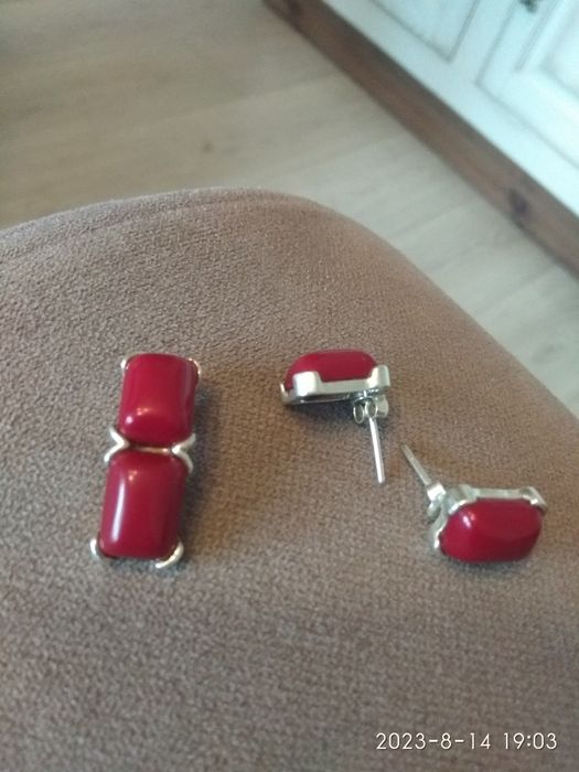 Komplet biżuterii srebrnej kolczyki i zawieszka