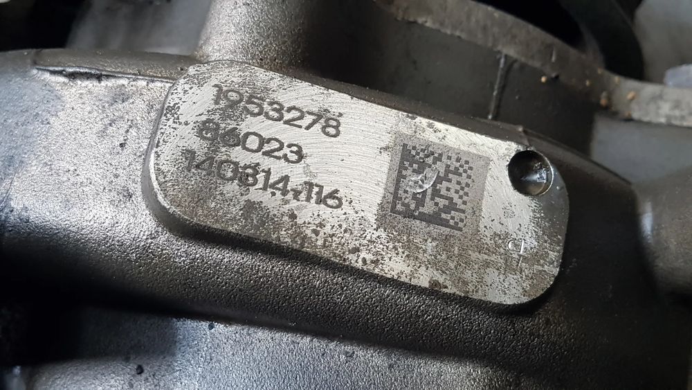 pompa wody bez sprzęgła plus obudowa daf xf 106 euro 6 mx 13 460 , 510 km