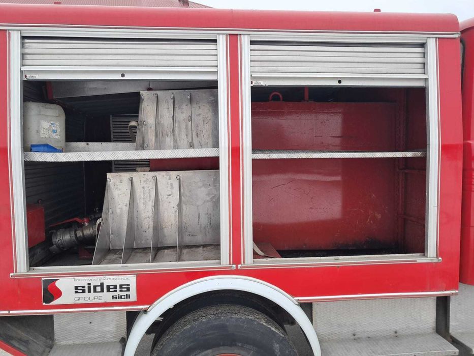 Wóz pożarniczy Mercedes Benz