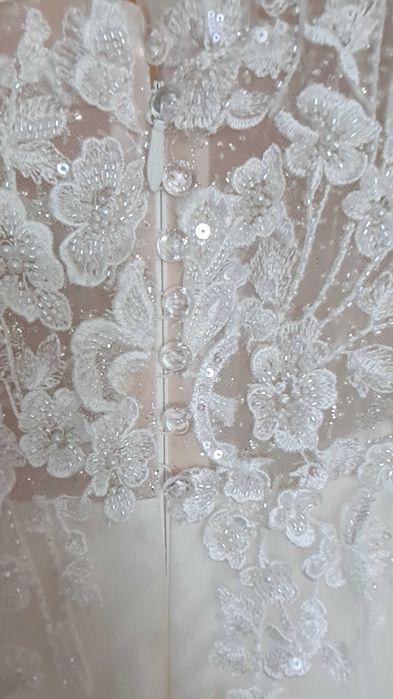 Suknia ślubna (ciążowa)