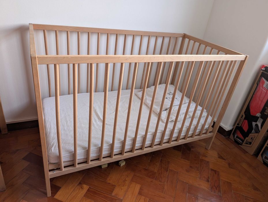 Berço + Trocador Ikea