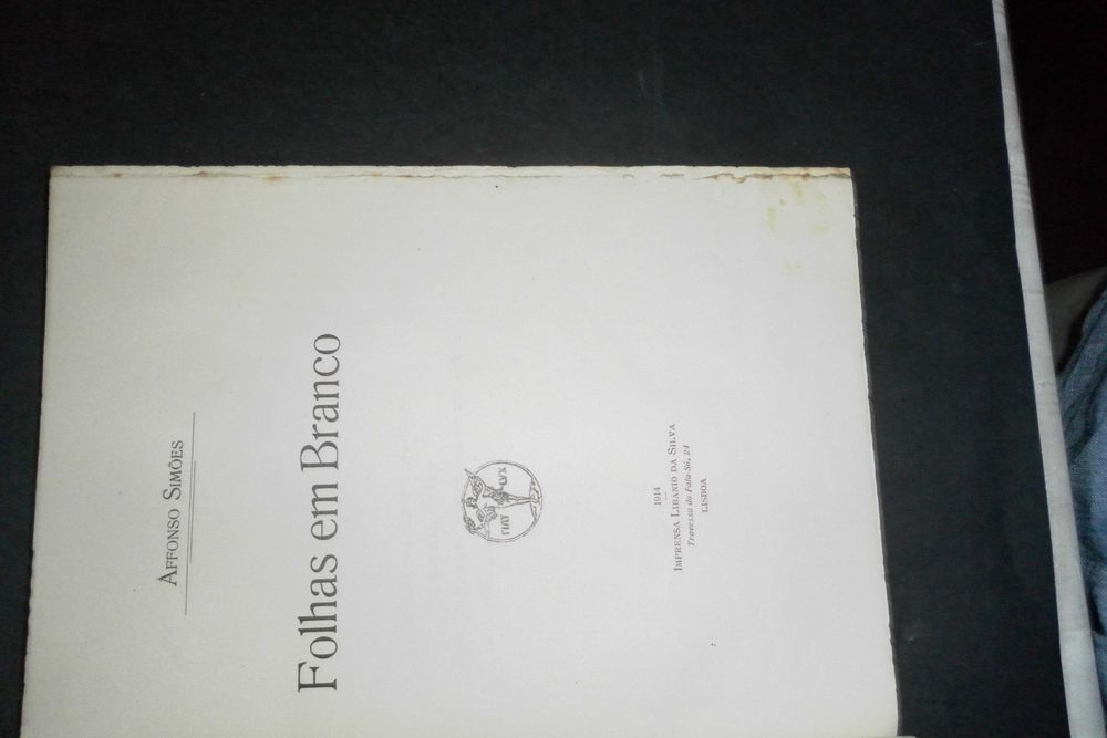 Simões (Affonso);Folhas em Branco
