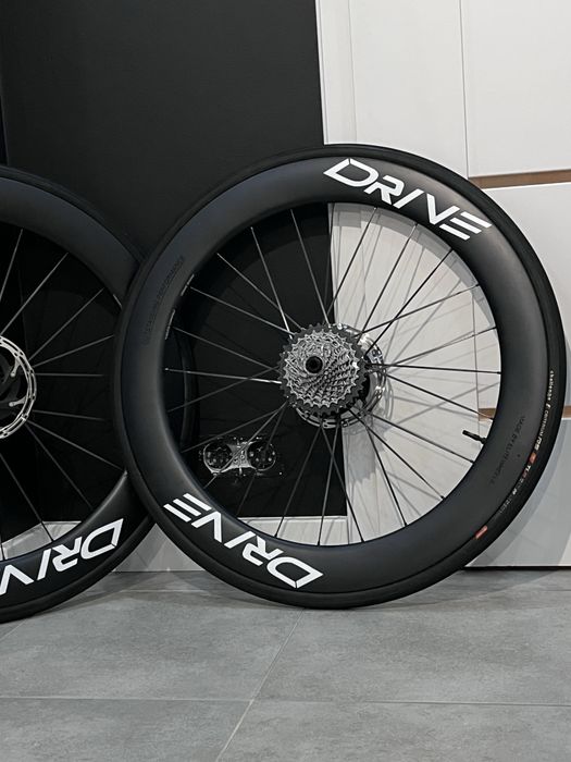 Koła karbonowe Elitewheels Drive 65D Sram