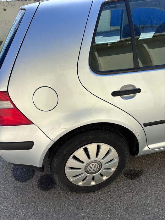 Фольксваген гольф IV 1.4L.2003