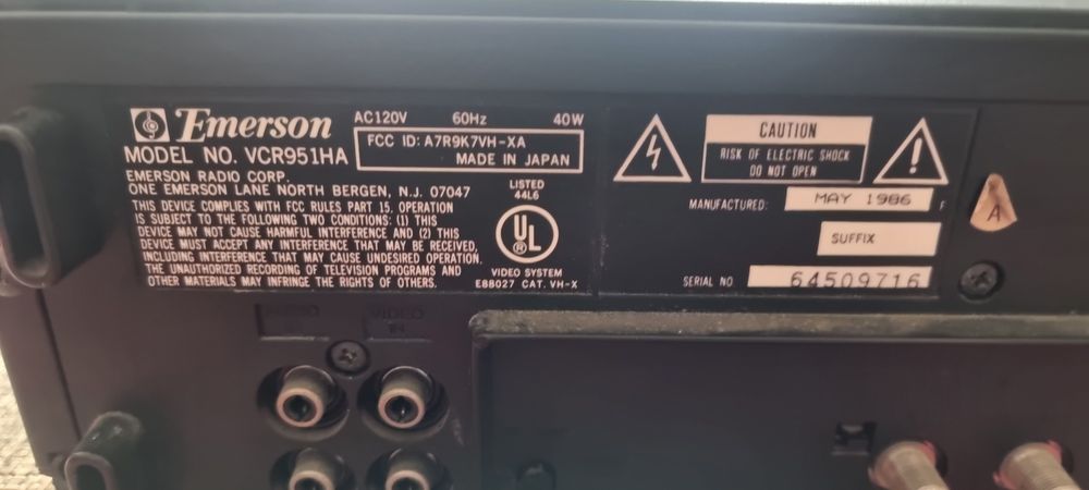 Retro Vintage Magnetowid Video Emerson VCR951HA made in japan
