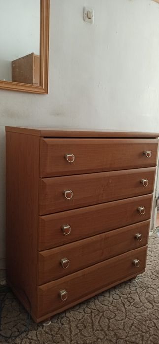 Komoda do sypialni/salonu