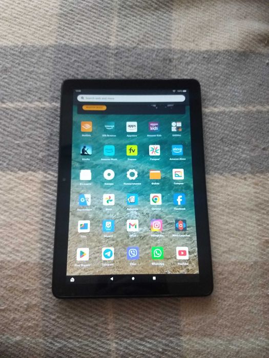 Amazon Fire HD 10 3/32 GB планшет