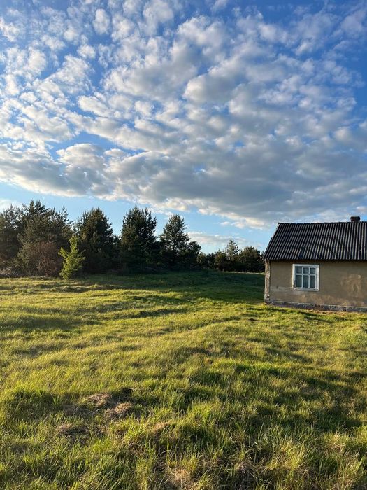 Продаж будинку в селі