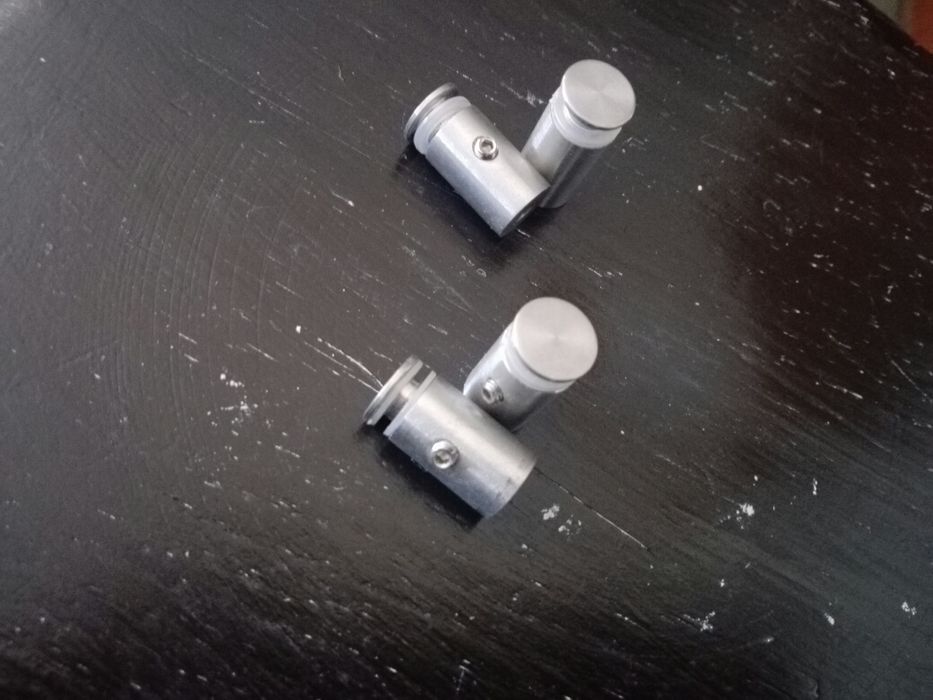 Fixadores de inox com distanciadores