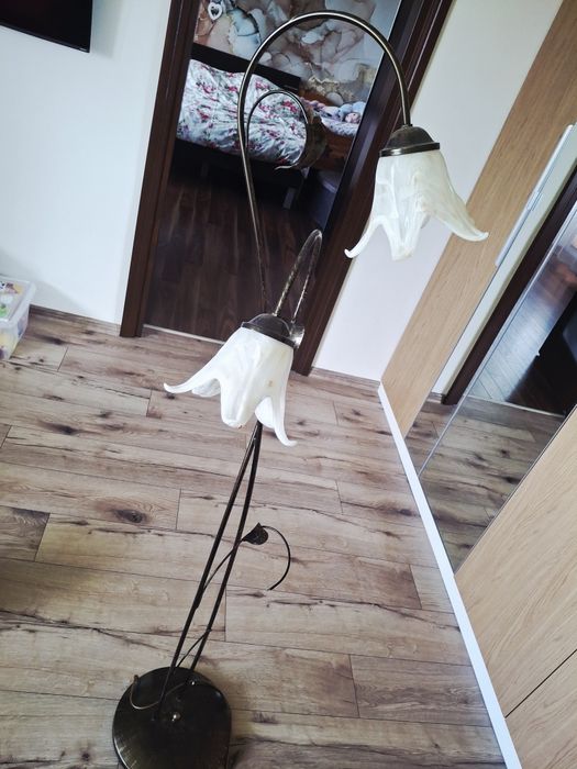Lampa stojąca metalowa kuta