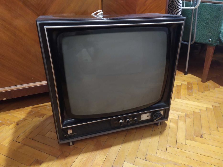 Ламповий телевізор Рекорд В306 часів СССР: 4 500 грн. - Телевізори