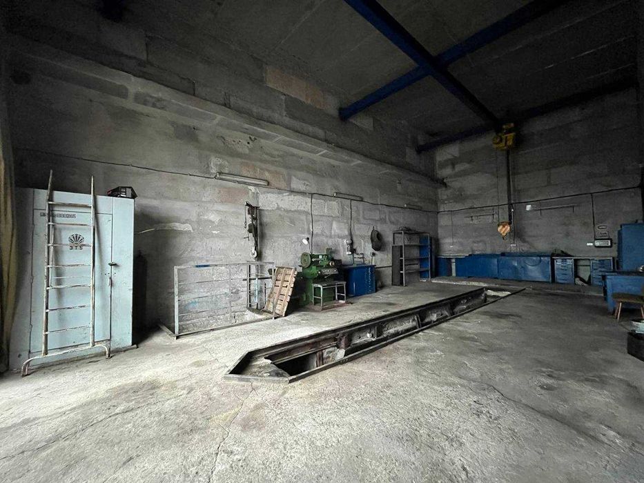 Продаж промбази 2014р Трампарк/ Холодильник