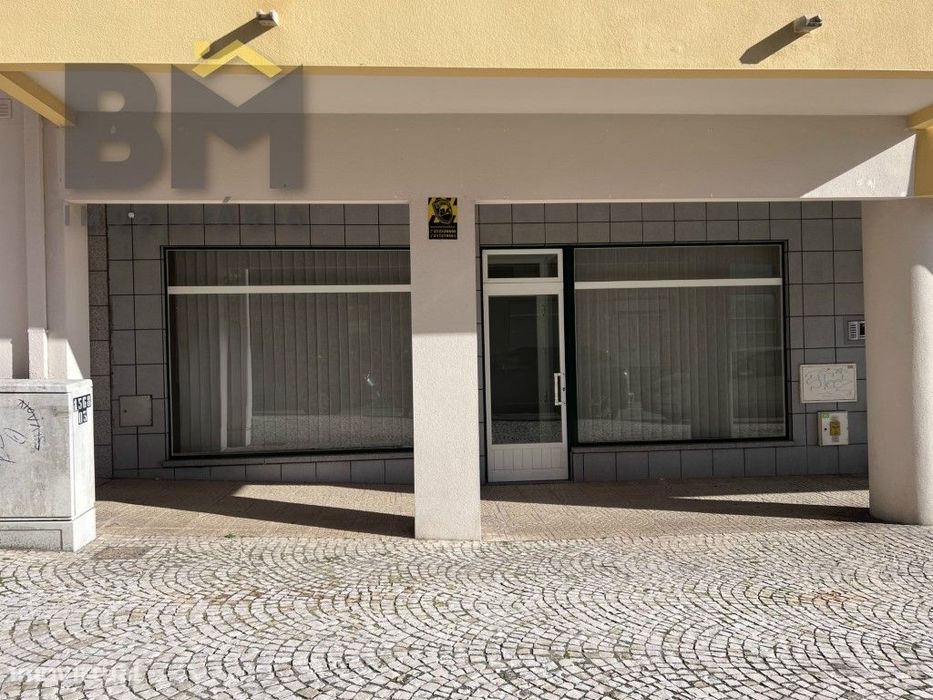 Income-generating shop for sale in Castelo Branco!