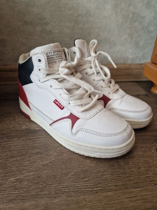 Кросівки Levi's,  білі