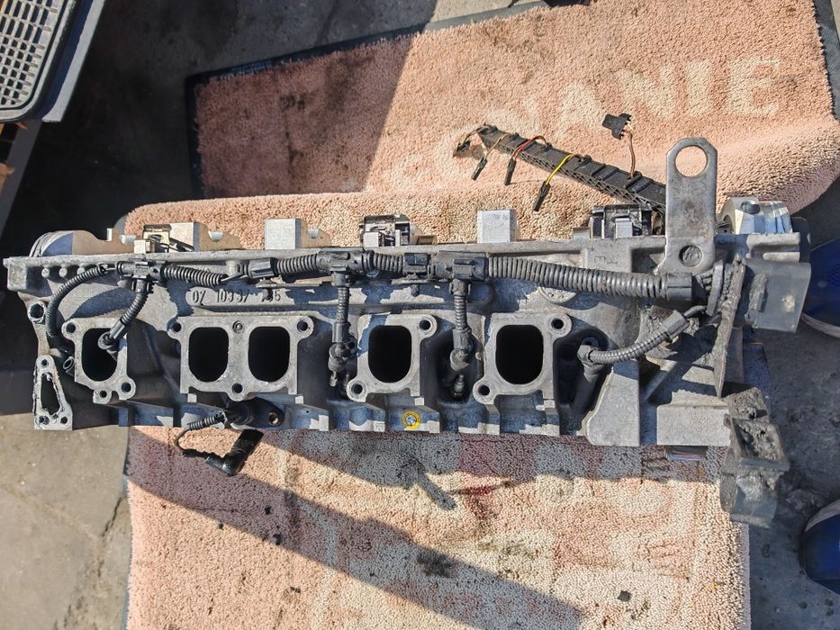 VW t5 Głowica AXE BPC BNZ AXC BRS 2.5 1.9tdi