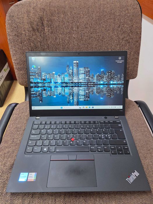 Lenovo ThinkPad T14S Gen 2 i5-1135G7 16GB 256GB SSD FHD W11P