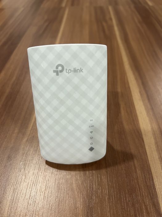 Wi-Fi signal repeater64286582879363120