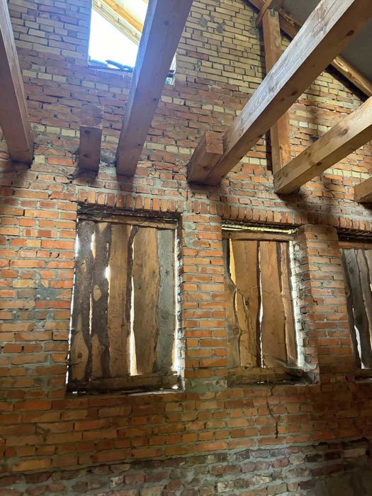 Незавершений будинок та земельна ділянка 6 сот., м. Дубляни