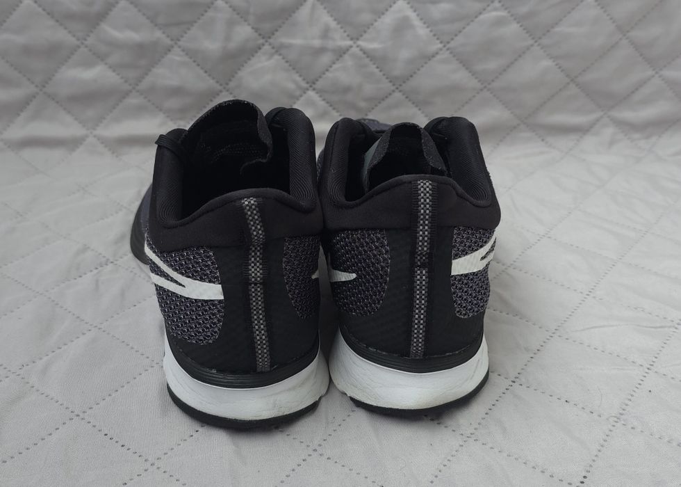 Nike Zoom Strike buty do biegania 44