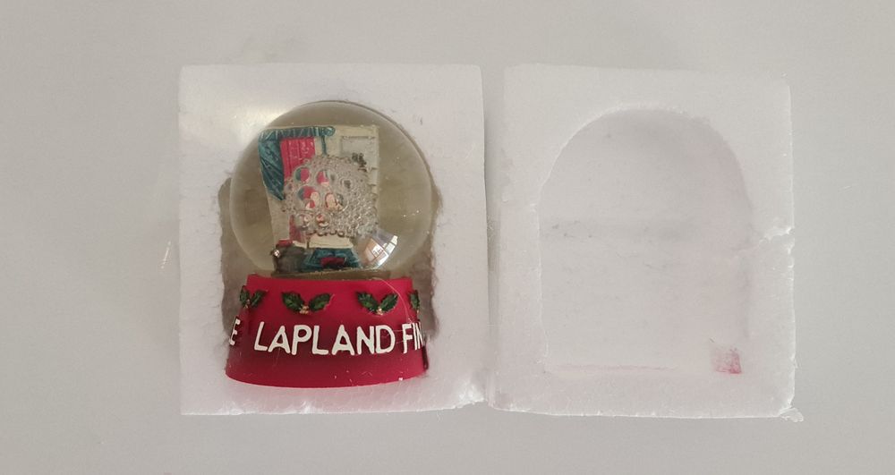 Globo de neve do Pai Natal da Lapónia. Original.  Novo
Completamente n