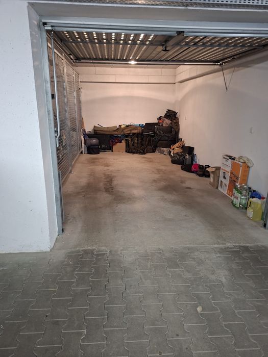 Garaż Nowe miasto, Kusocińskiego, Lewandowskiego, Potrzebowskiego, Dąbrowskiego - Widok 3