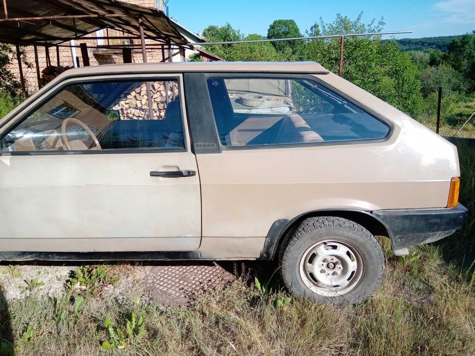 Автомобіль "ВАЗ-2108.01"   (1987р.в., 1300, МКПП-4, бежевий)