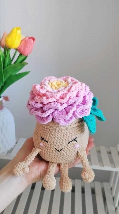 Piwonia na szydełku, kwiatek handmade, dekoracja