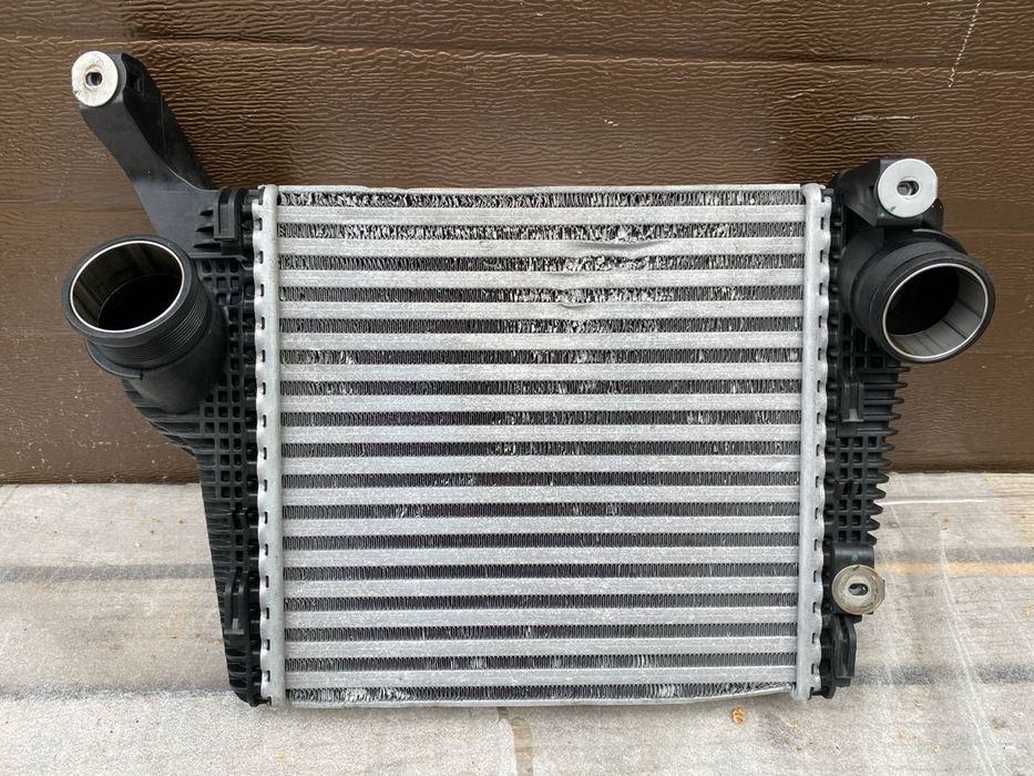 Porsche Macan 95b рестайл інтеркулер лівий 95b145803f