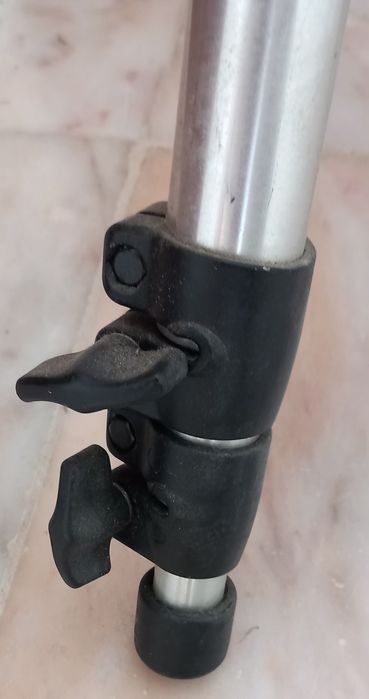 Tripé Manfrotto 141RC