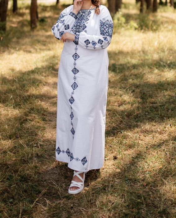 Вишита сукня біла