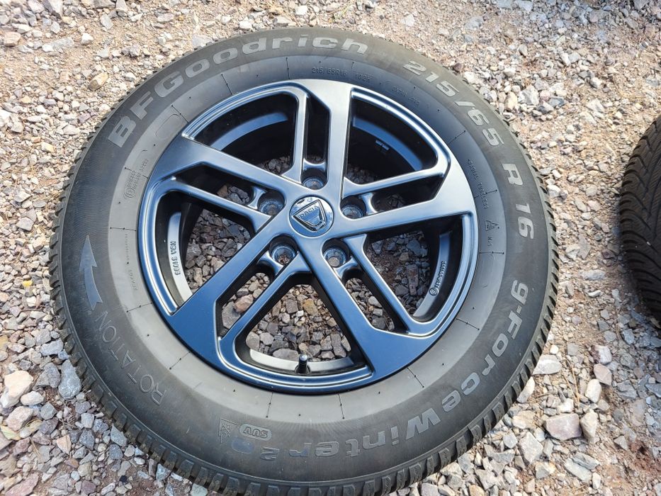 Koła Alufelgi 5x114.3  Dacia Duster  i inne opony zimowe 215 65 r16