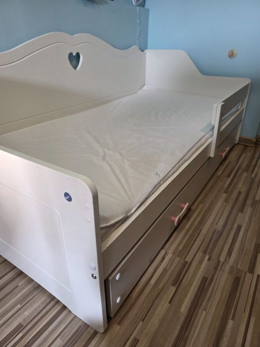 Lozko dziecięce z materacem