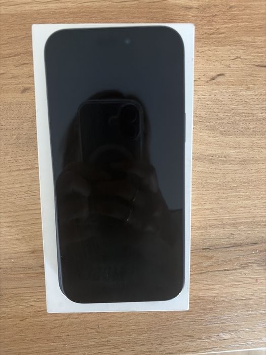 Sprzedam uzywanego Iphone 17 Pro Max Niebieski