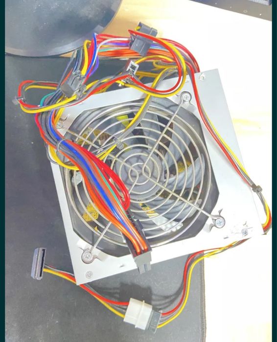 Блок живлення Delux ATX-450W P4